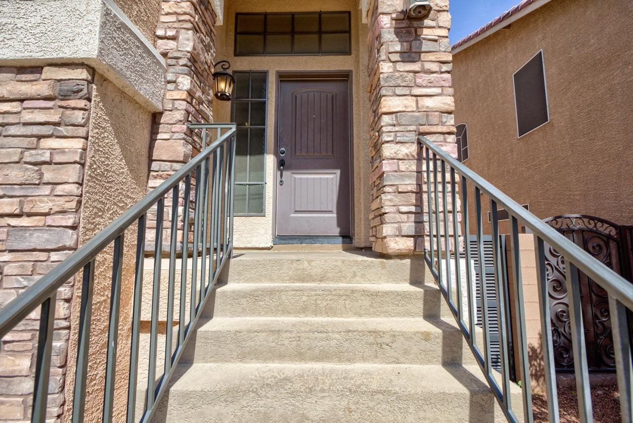5856 Pillar Rock Ave - Photo 2 of 24