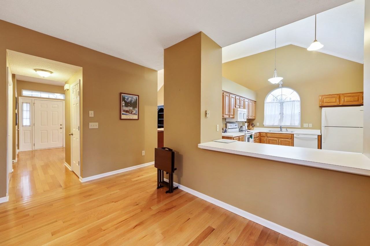 2301 Brookstone Ct - Photo 6 of 16