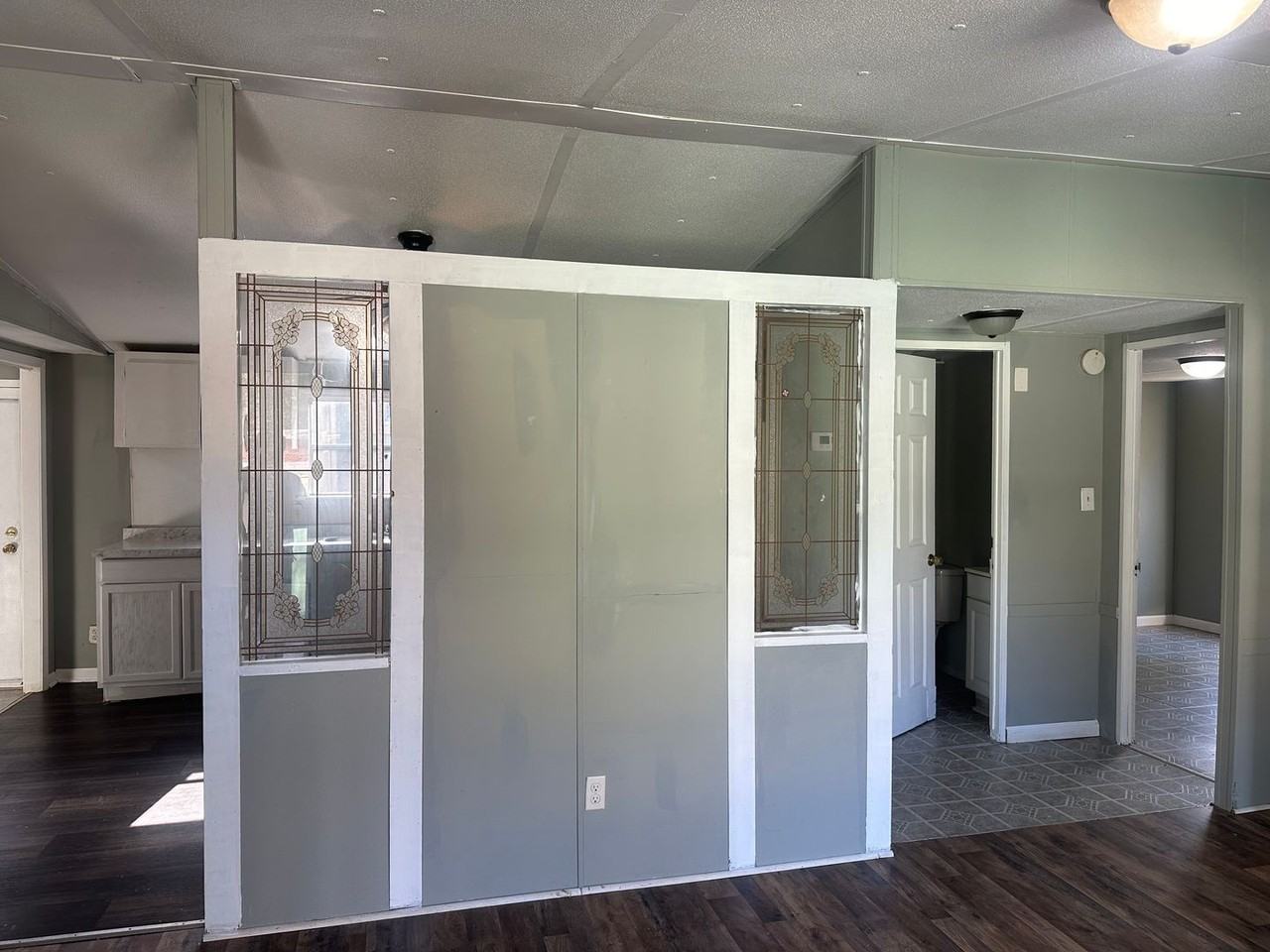 61 Daniel Dr - Photo 3 of 11