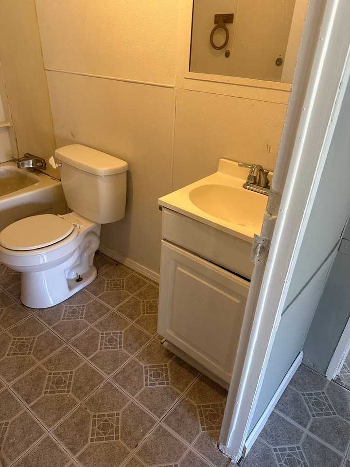 61 Daniel Dr - Photo 7 of 11