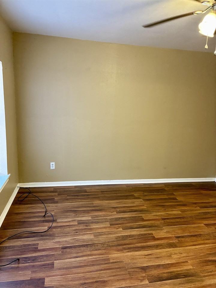 800 S Vandeveer St - Photo 5 of 27