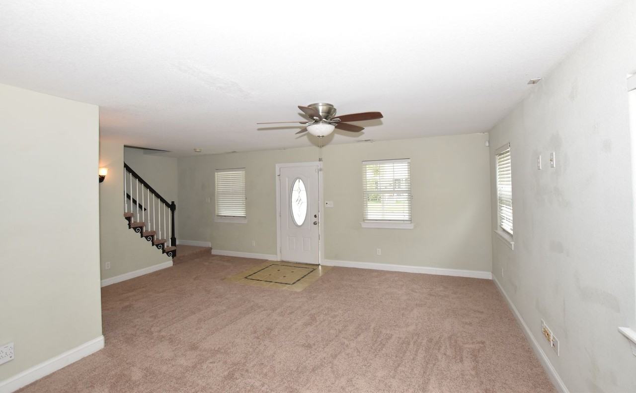 4923 Krick St - Photo 4 of 50