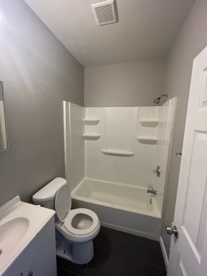 2011 E Birch St - Photo 7 of 9