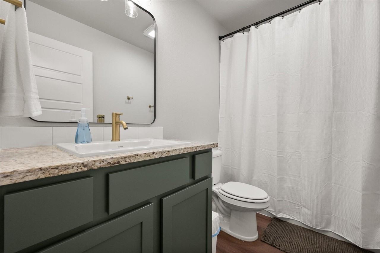 2150 Kokomo Ave - Photo 5 of 17