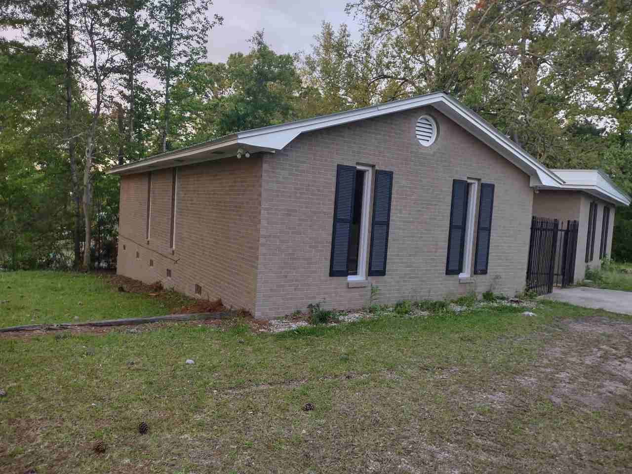 9209 Morgan Rd - Photo 3 of 19
