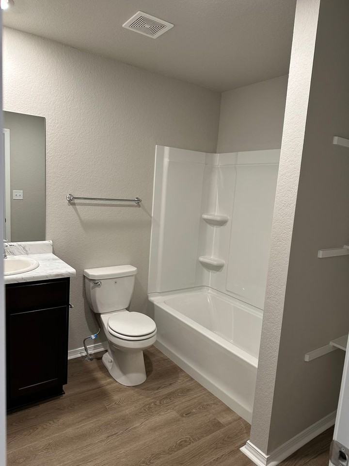 208 Sofia Dr - Photo 6 of 20