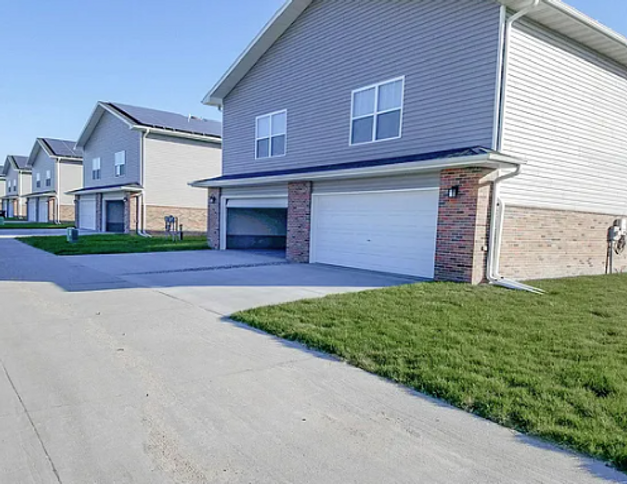 The Row Lexington, LP - Photo 3 of 9