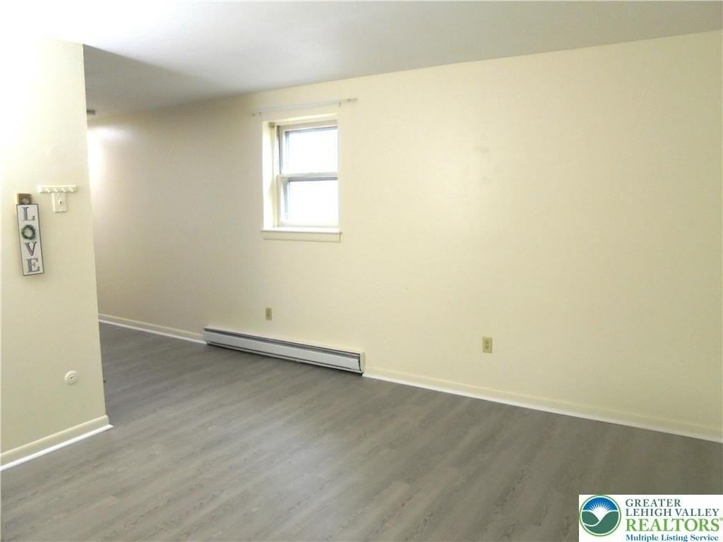 1324 Marlow St Apt 2 - Photo 3 of 9