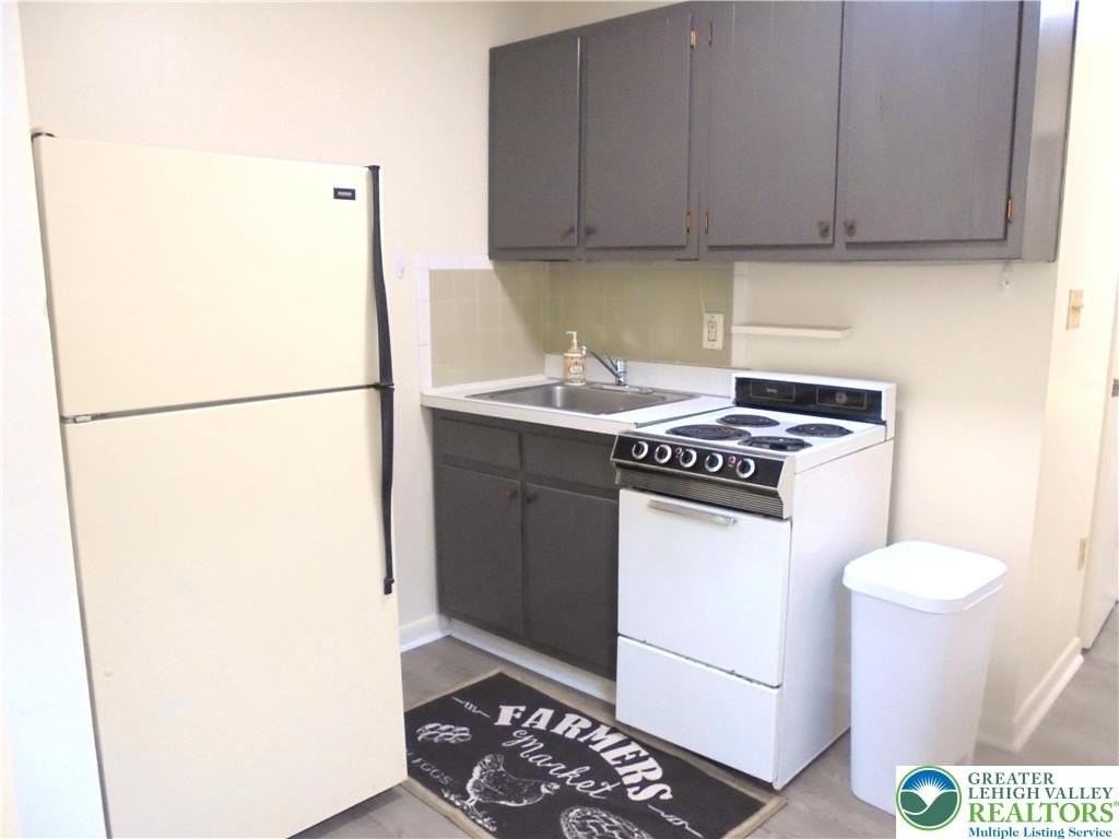 1324 Marlow St Apt 2 - Photo 5 of 9