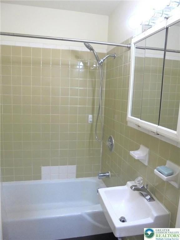 1324 Marlow St Apt 2 - Photo 6 of 9