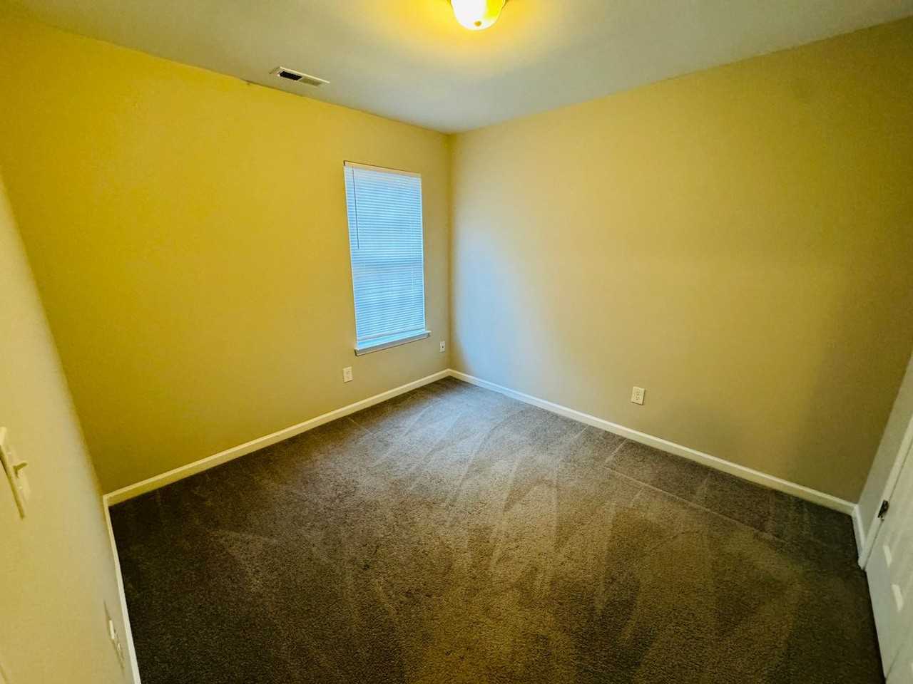 5420 Henderson Oaks Dr - Photo 4 of 18