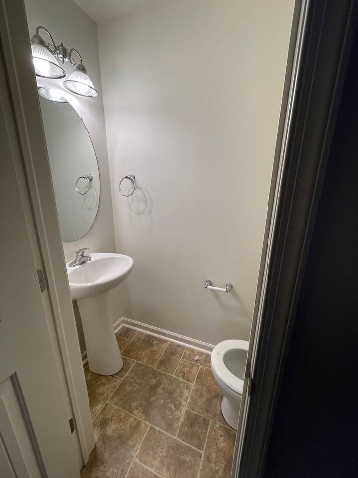 108 Nicole St - Photo 6 of 14