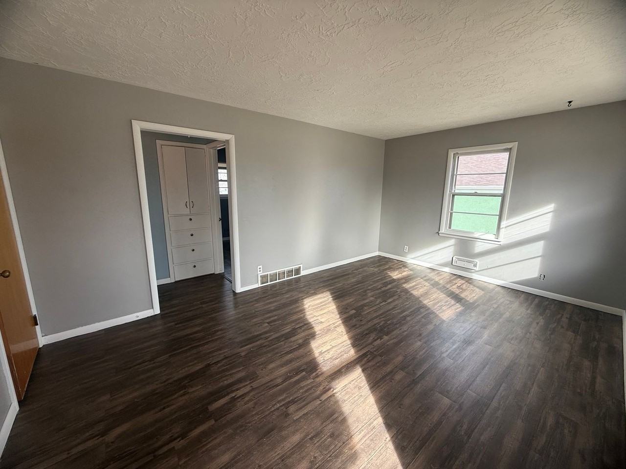 3014 Avenue E - Photo 2 of 22