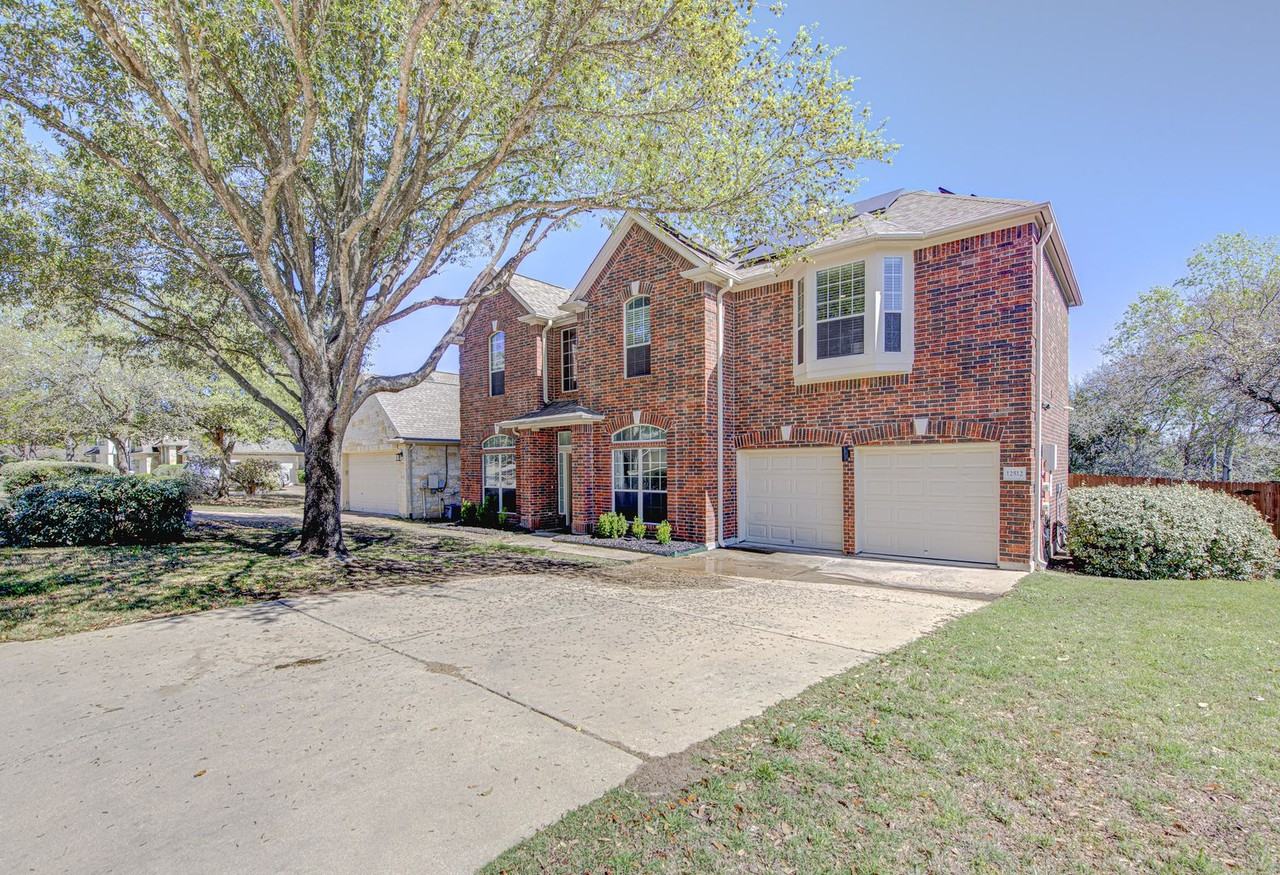 12512 Capitol Saddlery Trl - Photo 2 of 41