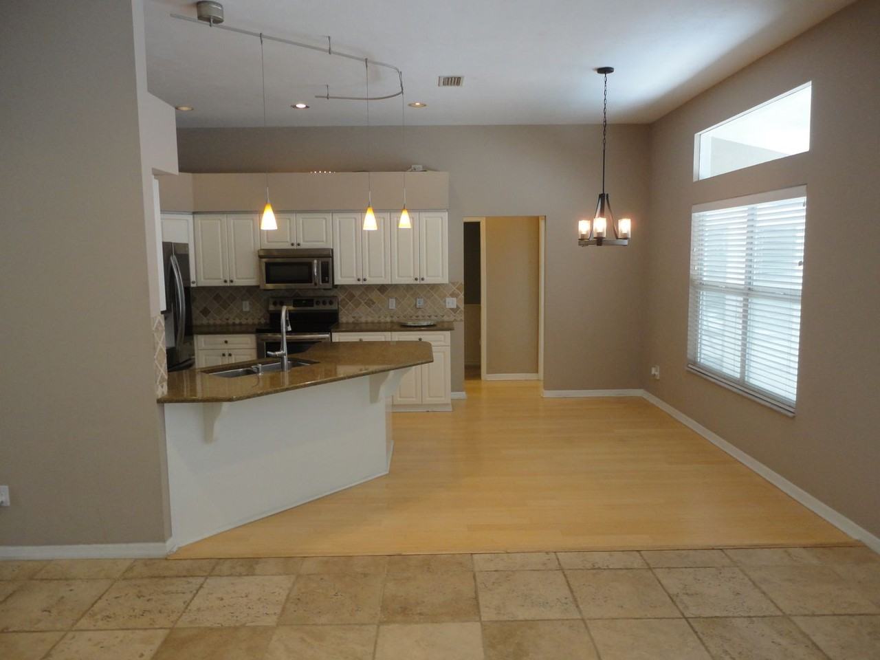 1112 Nw 58th Ter - Photo 6 of 25