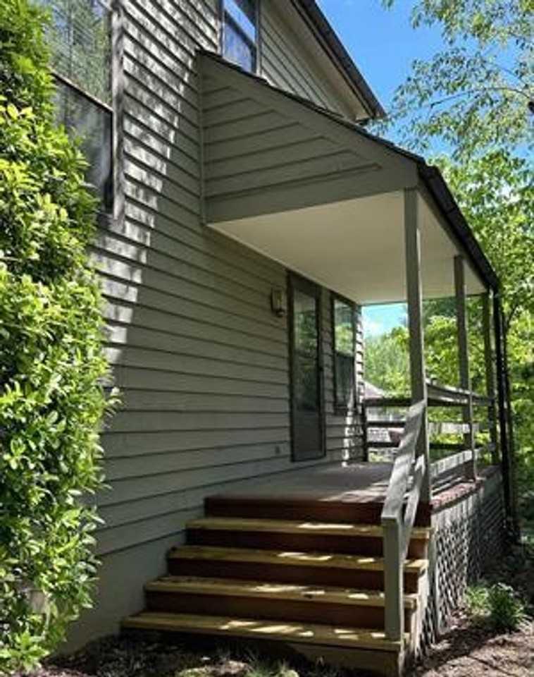 760 Merion Greene - Photo 2 of 19