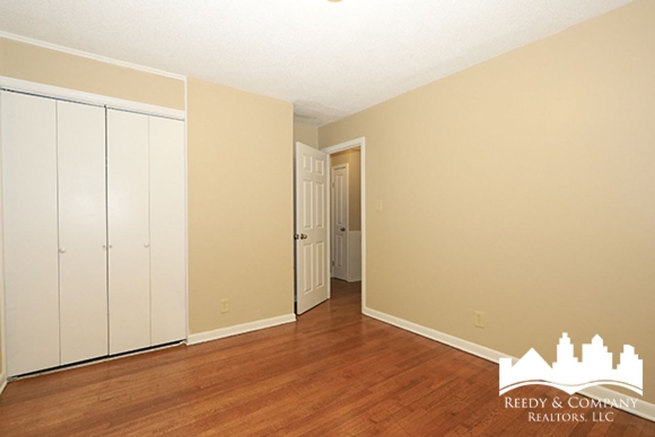 4227 Kenosha Rd - Photo 6 of 18