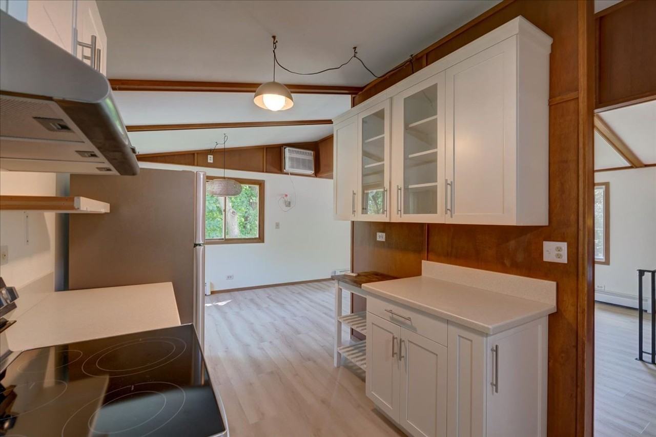 6404 Maywood Ave - Photo 3 of 44