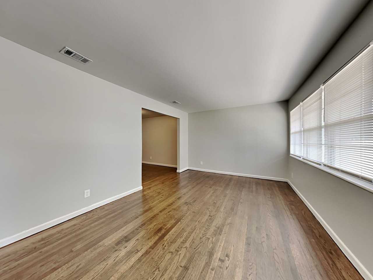 3124 Cesery Blvd - Photo 6 of 16