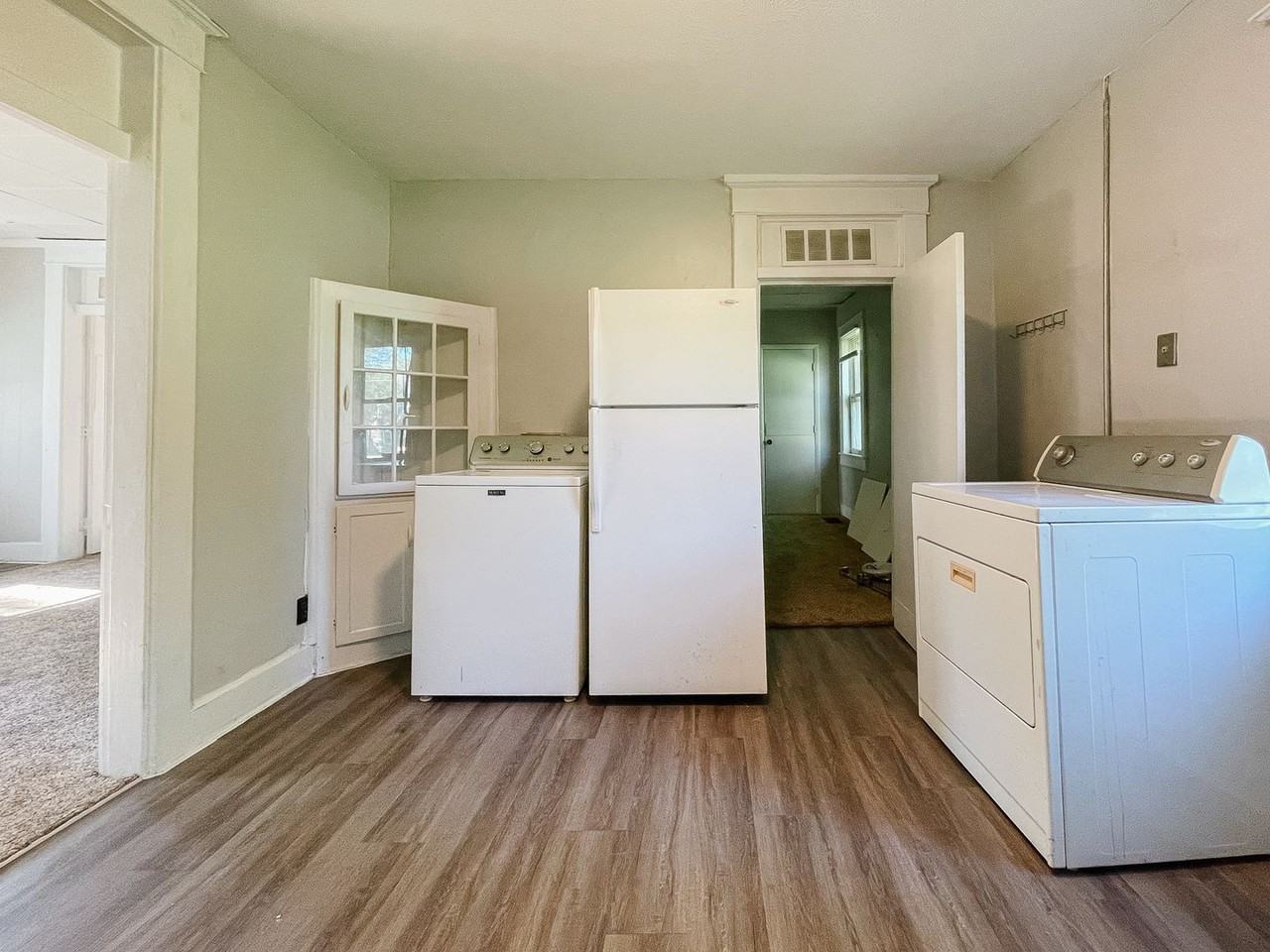 309 S Mckinley Ave - Photo 3 of 14