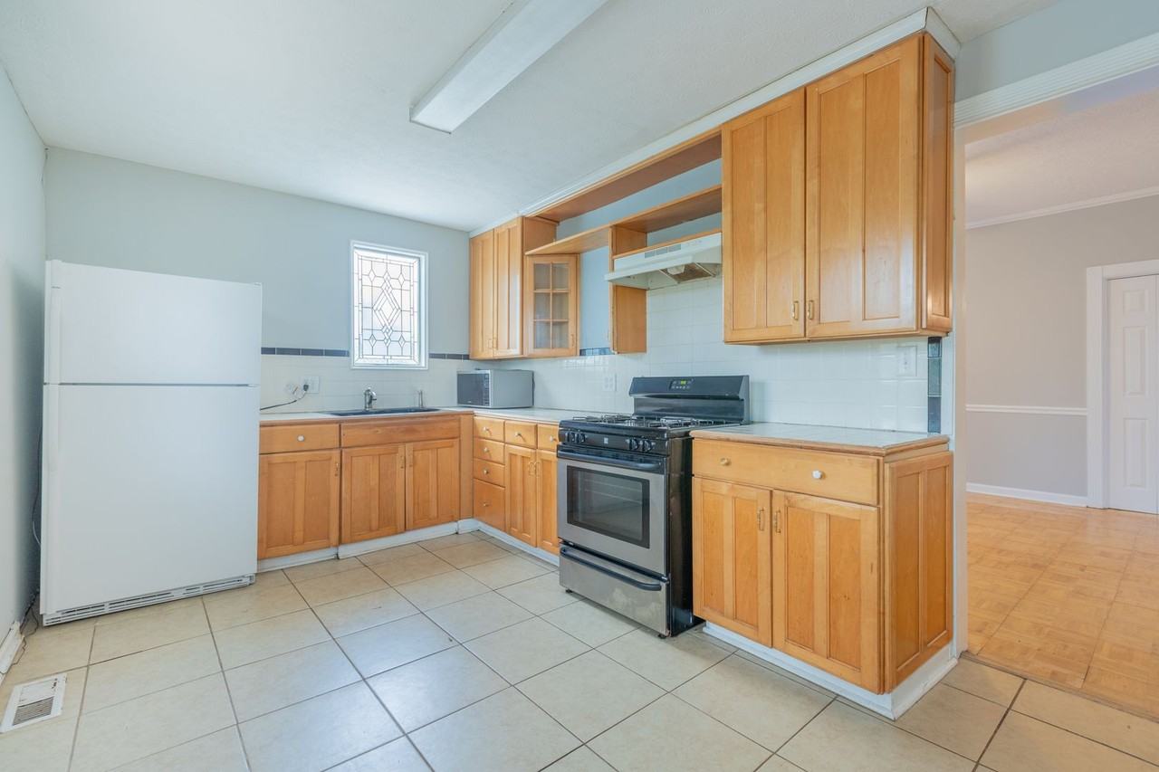 4127 2nd Ave - Photo 2 of 18