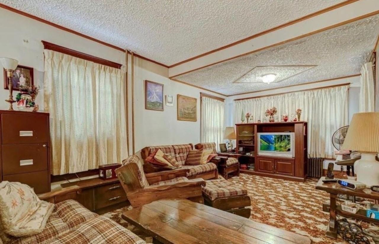 851 Scott St - Photo 2 of 9