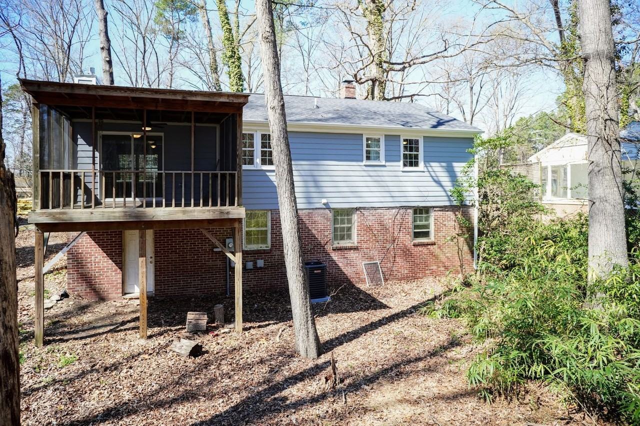 304 Hickory Dr - Photo 5 of 18