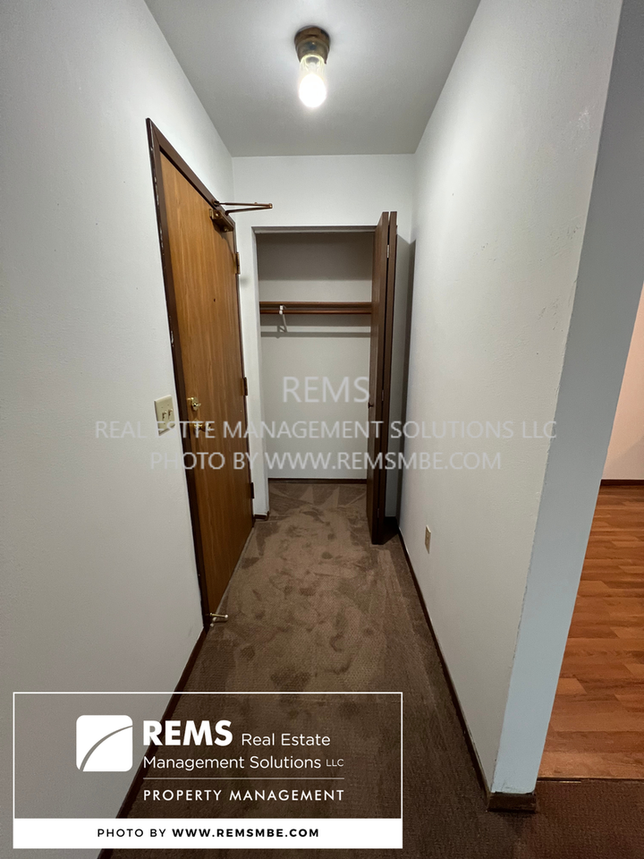 554 E Slifer St - Photo 5 of 12