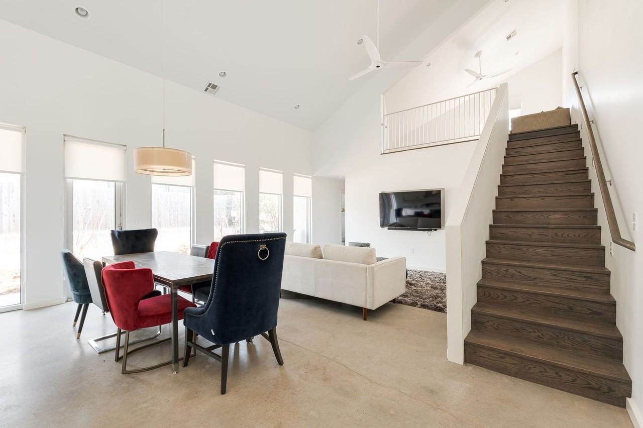 925 Nw 8th St - Photo 7 of 28