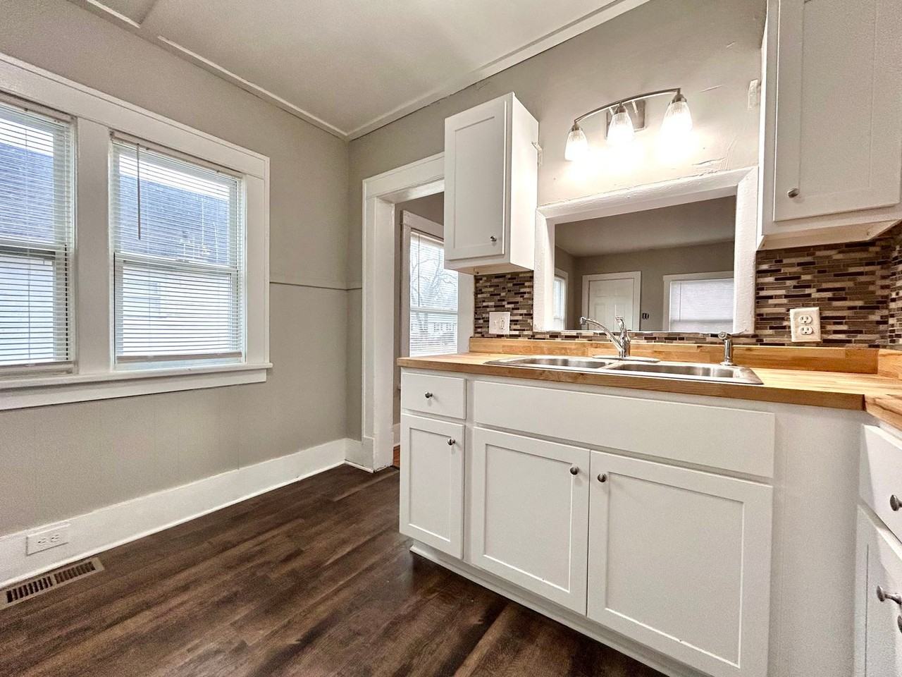 1768 Elwood St - Photo 6 of 24