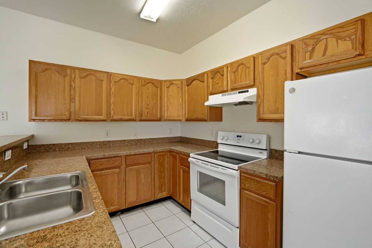 5002 Beechcraft Way - Photo 6 of 26