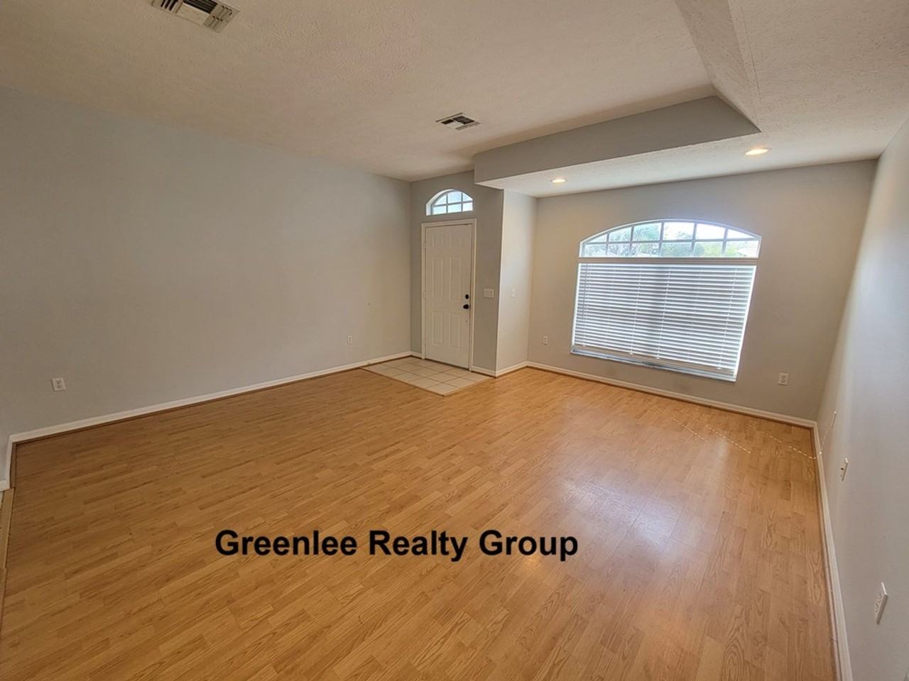 7942 Chadwick Dr - Photo 4 of 29