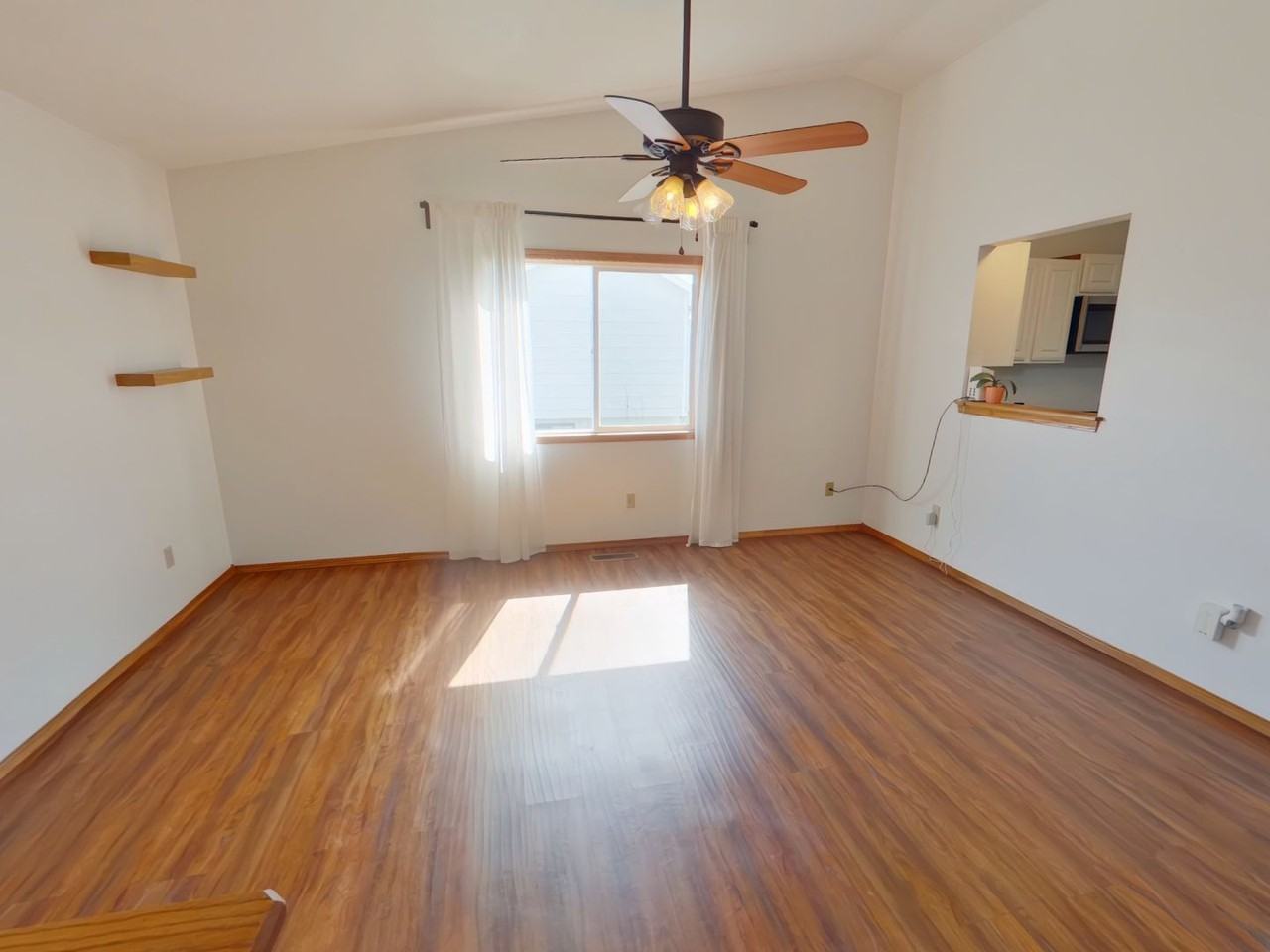 1703 S Brandon St - Photo 3 of 13