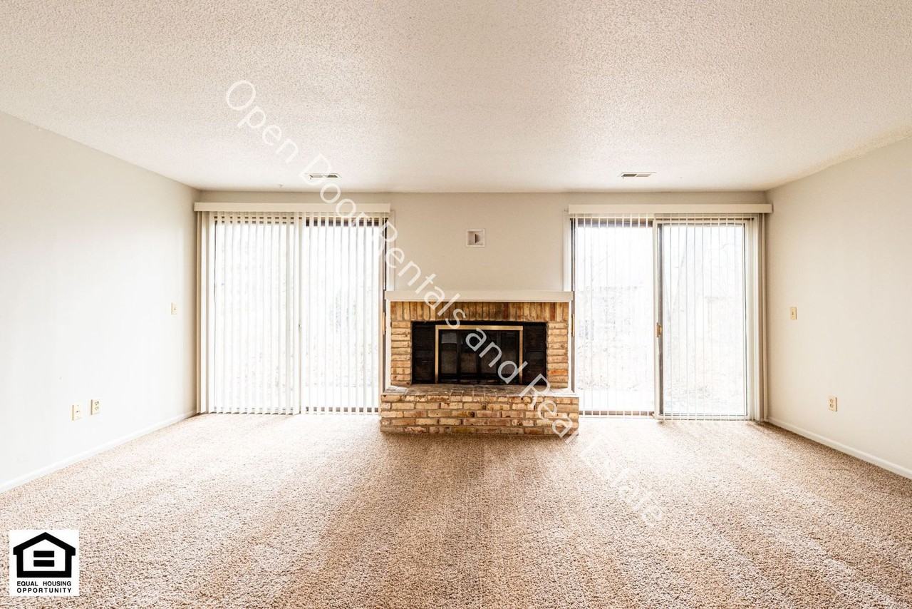 4111 Harris Rd - Photo 4 of 21