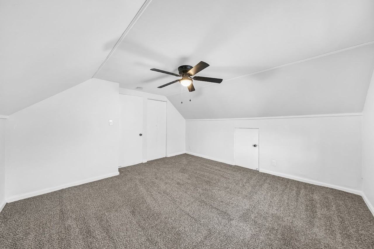 27151 Farringdon Ave - Photo 7 of 23