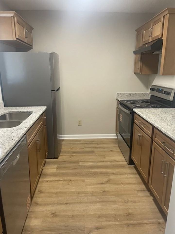 123 Cloister Oaks Cir - Photo 2 of 13