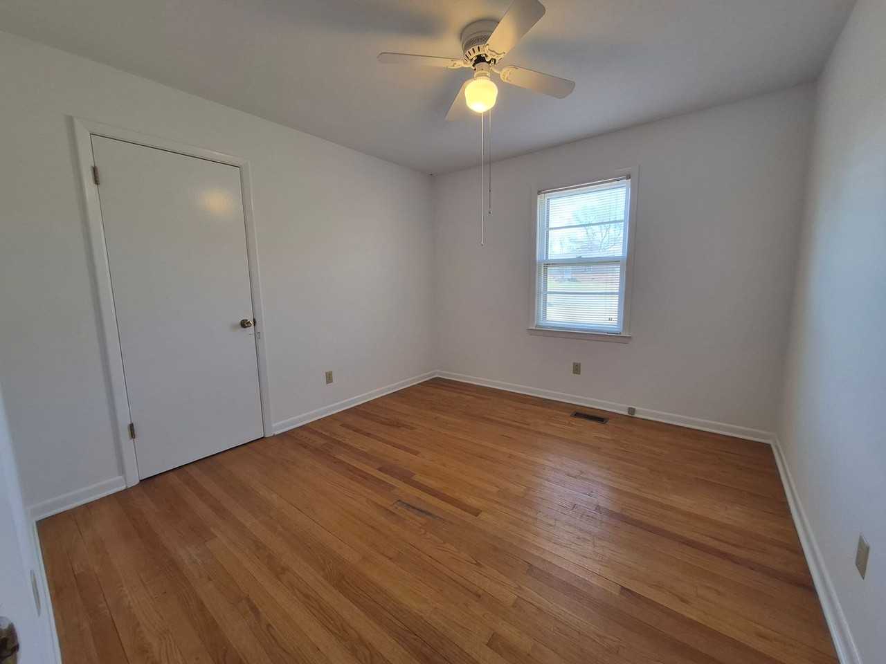 5811 Minter Ave - Photo 3 of 11