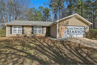 105 Linden Ln - Photo 1 of 1