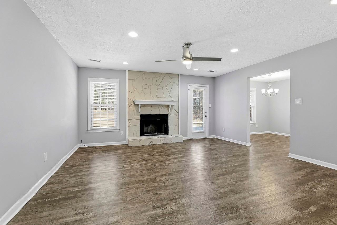 105 Linden Ln - Photo 5 of 21