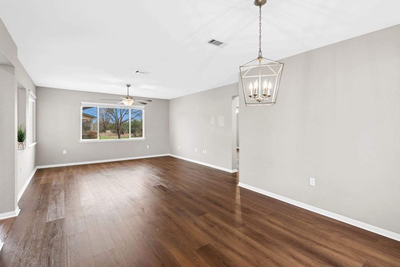 139 Nolan Dr - Photo 6 of 35