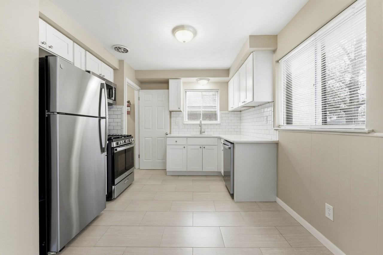 19411 Rensellor St #1 - Photo 2 of 12