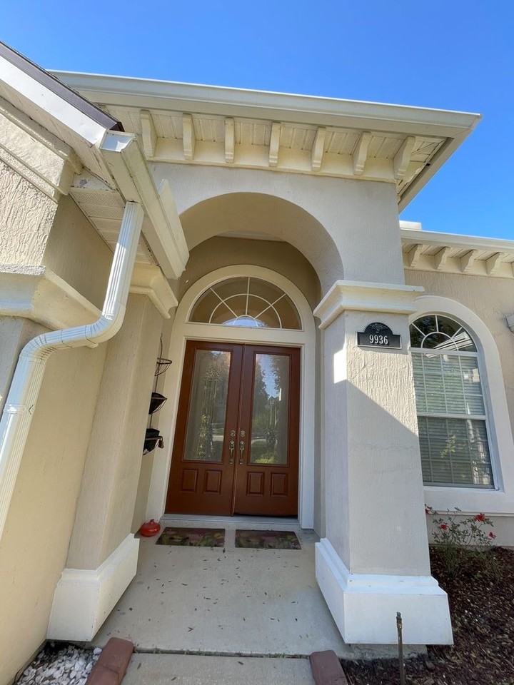 9936 Watermark Ln W - Photo 3 of 27