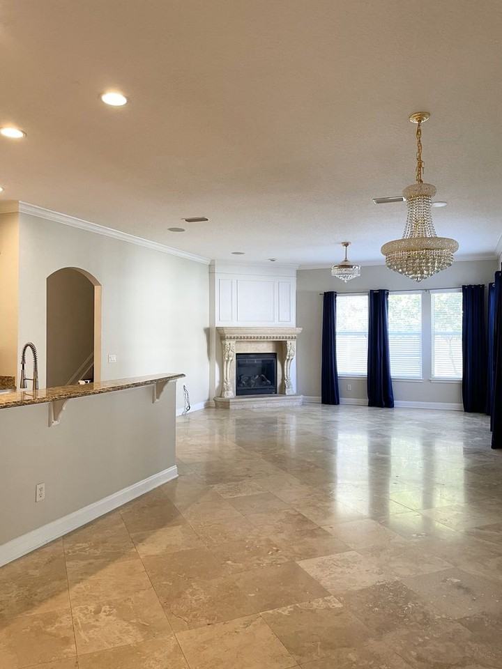 9936 Watermark Ln W - Photo 5 of 27