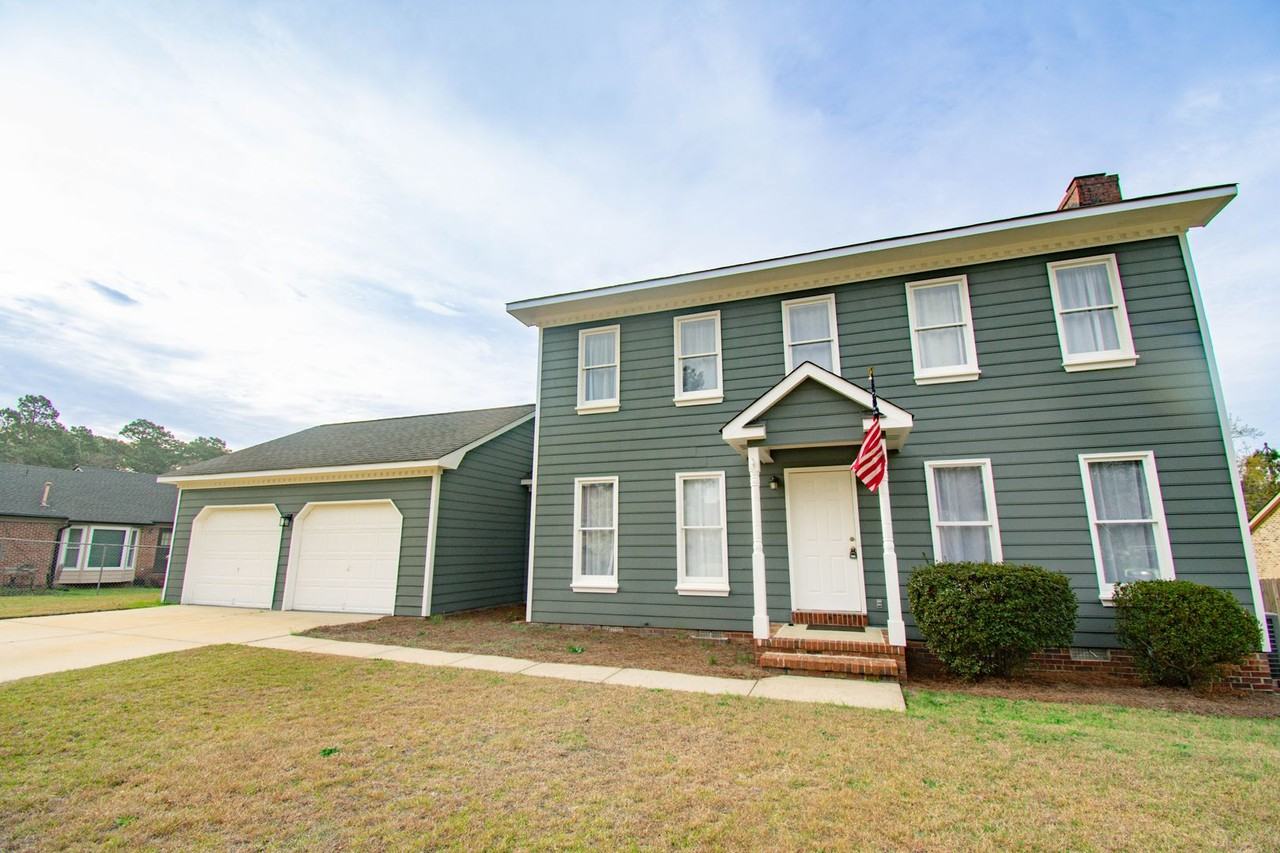 2494 Lakeheath Ct - Photo 2 of 27