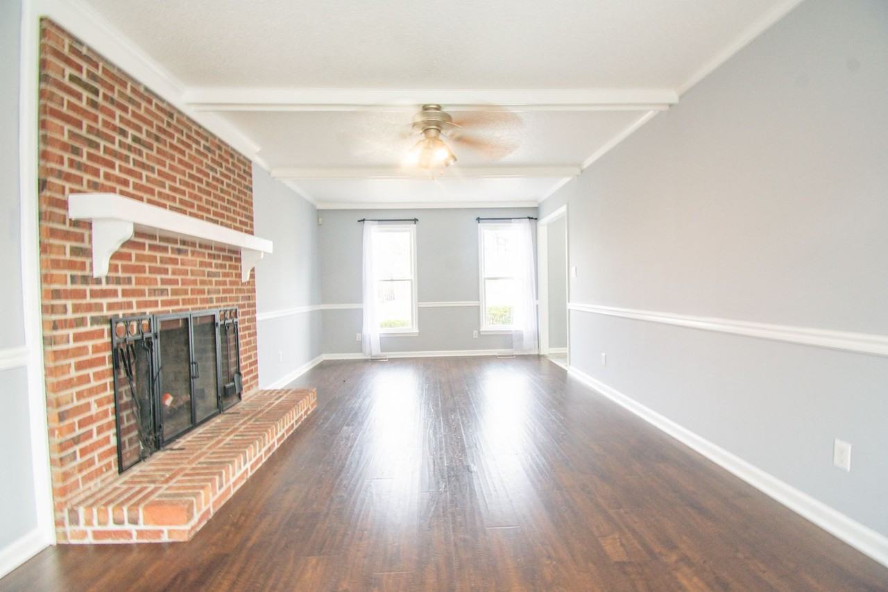 2494 Lakeheath Ct - Photo 5 of 27