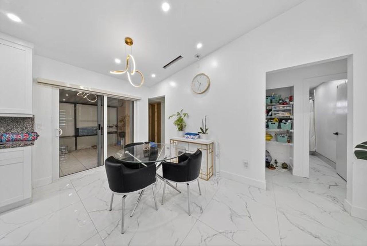 849 Camellia Dr - Photo 3 of 21