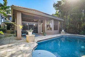 featured image of 3483 Collonade Dr