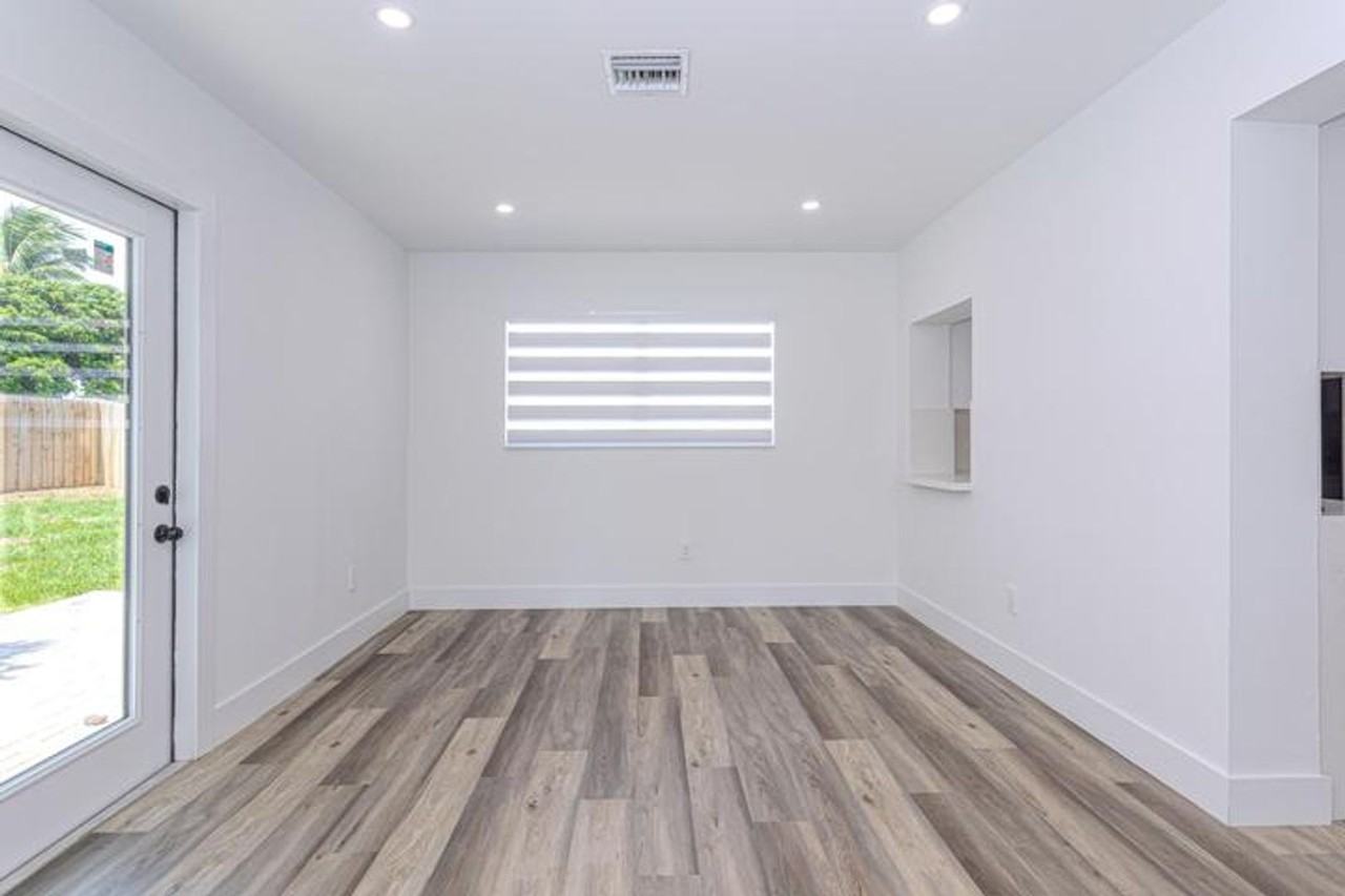 1717 16th Ct N - Photo 4 of 22