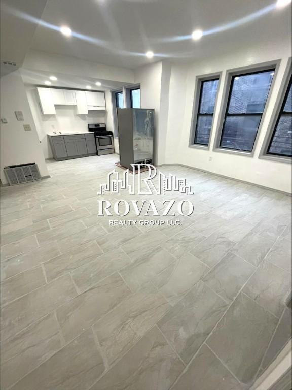 53 Milford Ave #16-8-17 - Photo 2 of 6