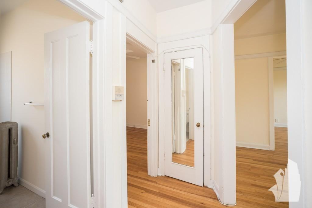 5103 N Winchester Ave - Photo 2 of 8
